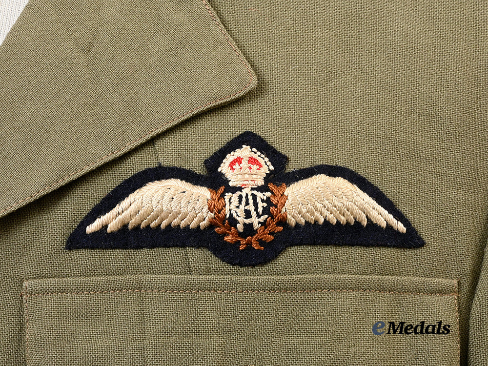 canada,_commonwealth._a1944_r_c_a_f_summer_tunic,_named,_by_tip_top_tailors_e_medals__c7672_8