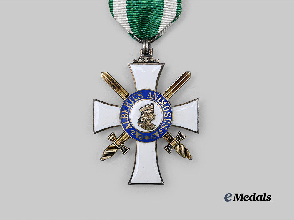 saxony,_kingdom._an_albert_order,_i_i_class_knight’s_cross_with_period_case,_c.1915_by_alfred_roesner_e_medals__g62607_6