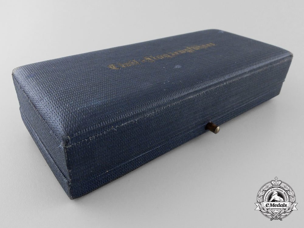 a_scarce_civilian_pilot's_badge_by_juncker_with_case_j_003_1