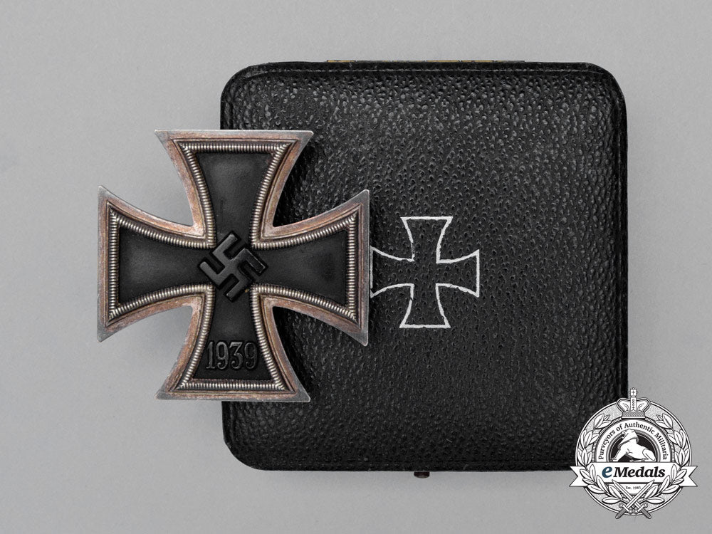 an_iron_cross1939_first_class_in_its_original_case_of_issue_j_057_1