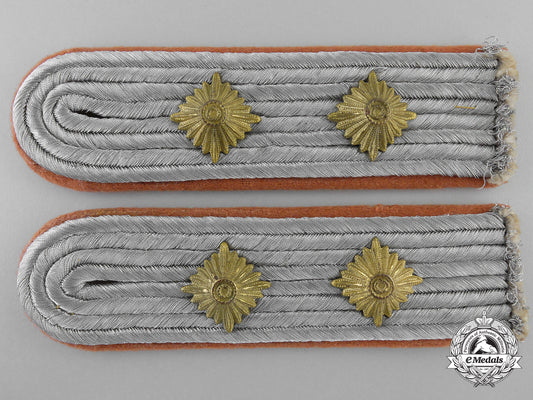 a_pair_of_luftwaffe_hauptmann_shoulder_straps;_signals_j_060