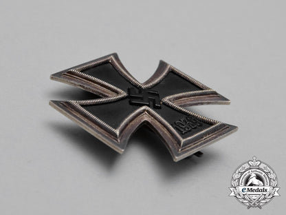 an_iron_cross1939_first_class_in_its_original_case_of_issue_j_062_1
