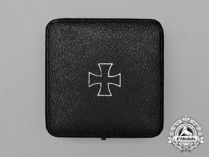 an_iron_cross1939_first_class_in_its_original_case_of_issue_j_066_1