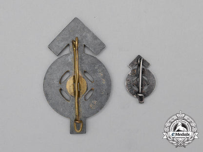 a_silver_grade_hj_proficiency_badge_by_gustav_brehmer_of_markneukirchen_with_miniature_j_095_1