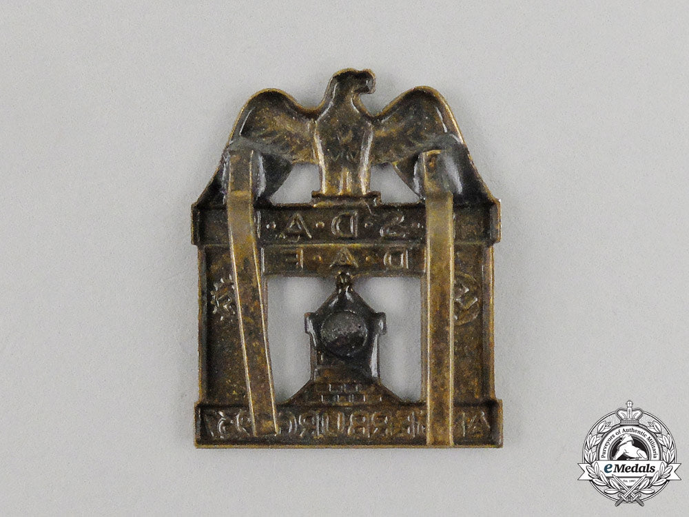 a1937_nsdap_angerburg_celebration_badge_j_186