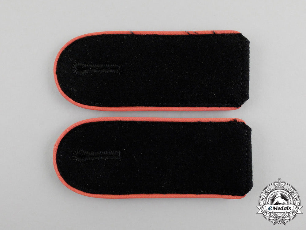 a_mint_and_unissued_matching_pair_of_waffen-_ss_panzer_em’s_shoulder_boards_j_244_2
