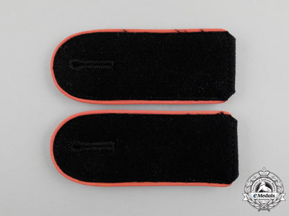 a_mint_and_unissued_matching_pair_of_waffen-_ss_panzer_em’s_shoulder_boards_j_244_2