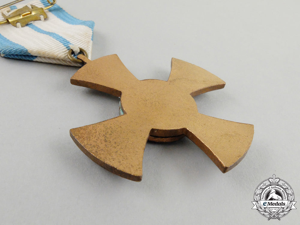 a_mint_german_bavarian_red_cross_decoration_for25_years_of_services_j_332_1