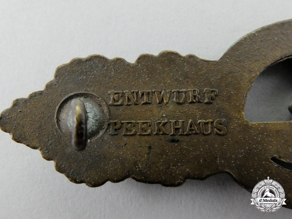 germany._a_bronze_grade_submarine_front_clasp_by_schwerin_of_berlin_j_413_1_1_1