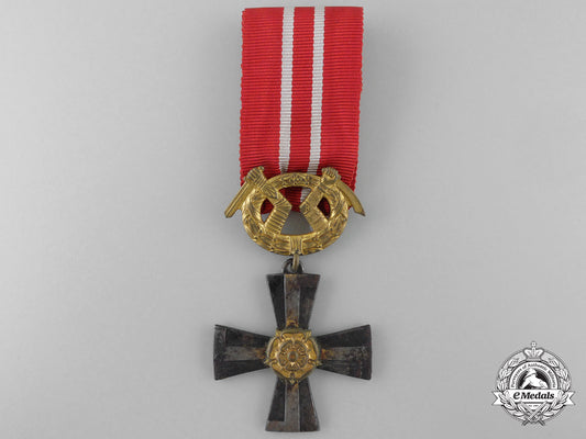 finland,_republic._an_order_of_the_cross_of_liberty,_iii_class_gold_cross1941_j_413_2