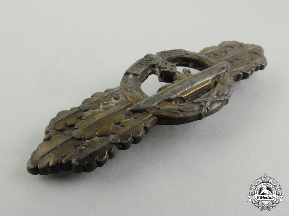 germany._a_bronze_grade_submarine_front_clasp_by_schwerin_of_berlin_j_415_1_1_1