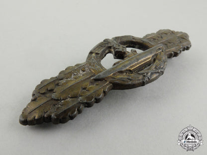 germany._a_bronze_grade_submarine_front_clasp_by_schwerin_of_berlin_j_415_1_1_1