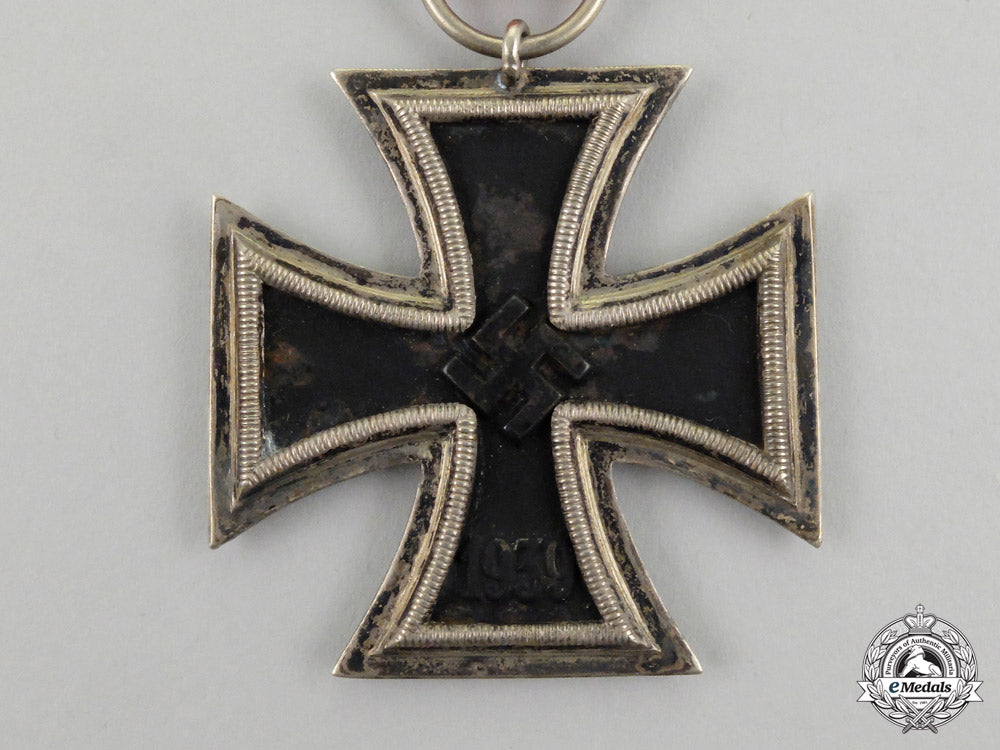 an_iron_cross1939_second_class_by_arbeitsgemeinschaft_of_hanau_j_472_1