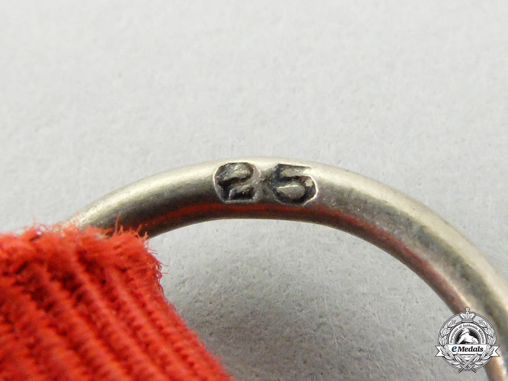 an_iron_cross1939_second_class_by_arbeitsgemeinschaft_of_hanau_j_475_1