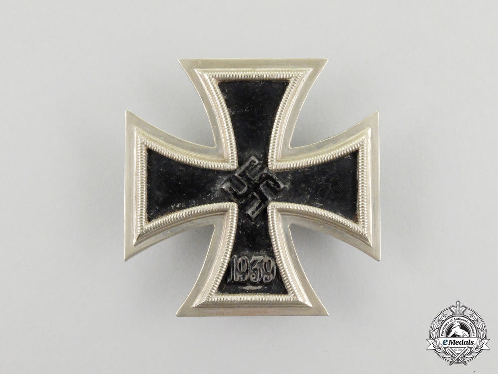 a_iron_cross1939_first_class_j_477_1