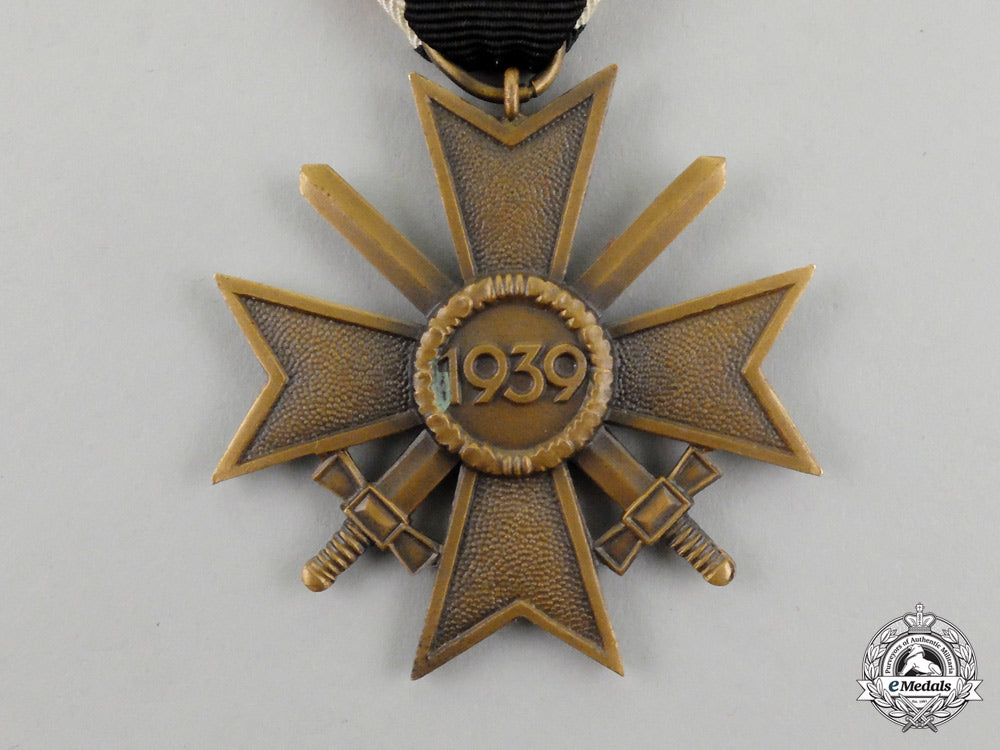 a_war_merit_cross_second_class_with_swords_with_its_matching_medal_ribbon_bar_j_490_1