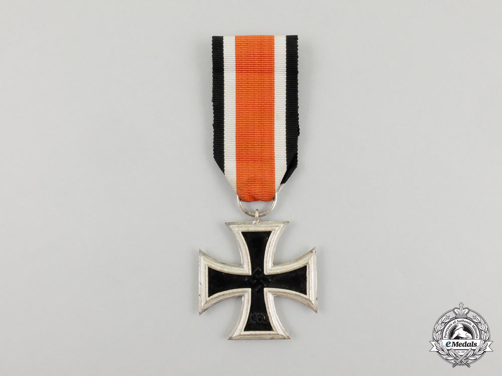 an_iron_cross1939_second_class_in_its_packet_of_issue_j_500_1