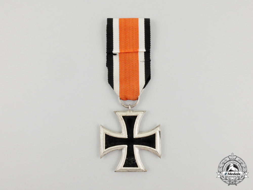 an_iron_cross1939_second_class_in_its_packet_of_issue_j_501_1