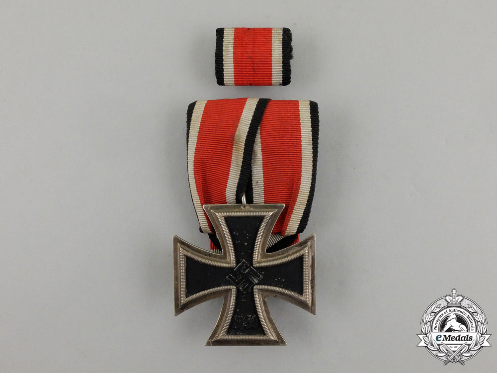 a_court_mounted_iron_cross1939_second_and_ribbon_bar_class_by_a_eck_of_frankfurt_j_614