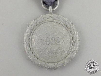 an_air_raid_defence“_luftschutz”_medal;_second_class_light_version_j_624_1_1