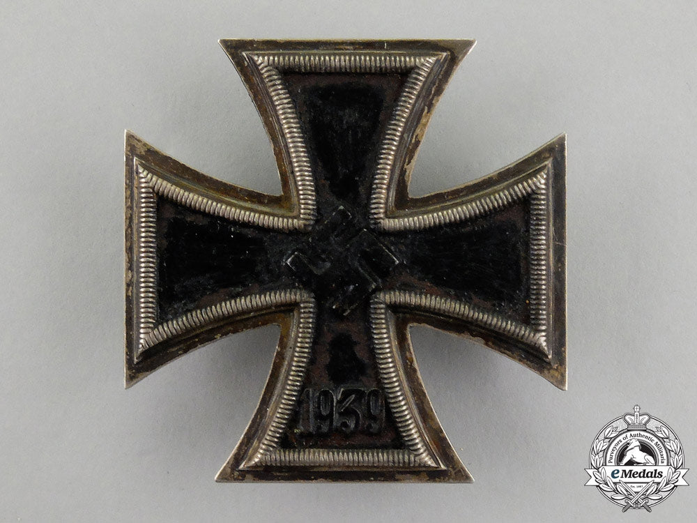 an_iron_cross1939_first_class_by_klein&_quenzer_of_idar_oberstein_j_692_1