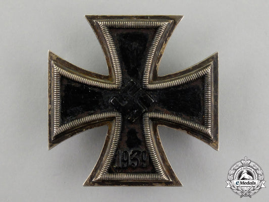 an_iron_cross1939_first_class_by_klein&_quenzer_of_idar_oberstein_j_692_1