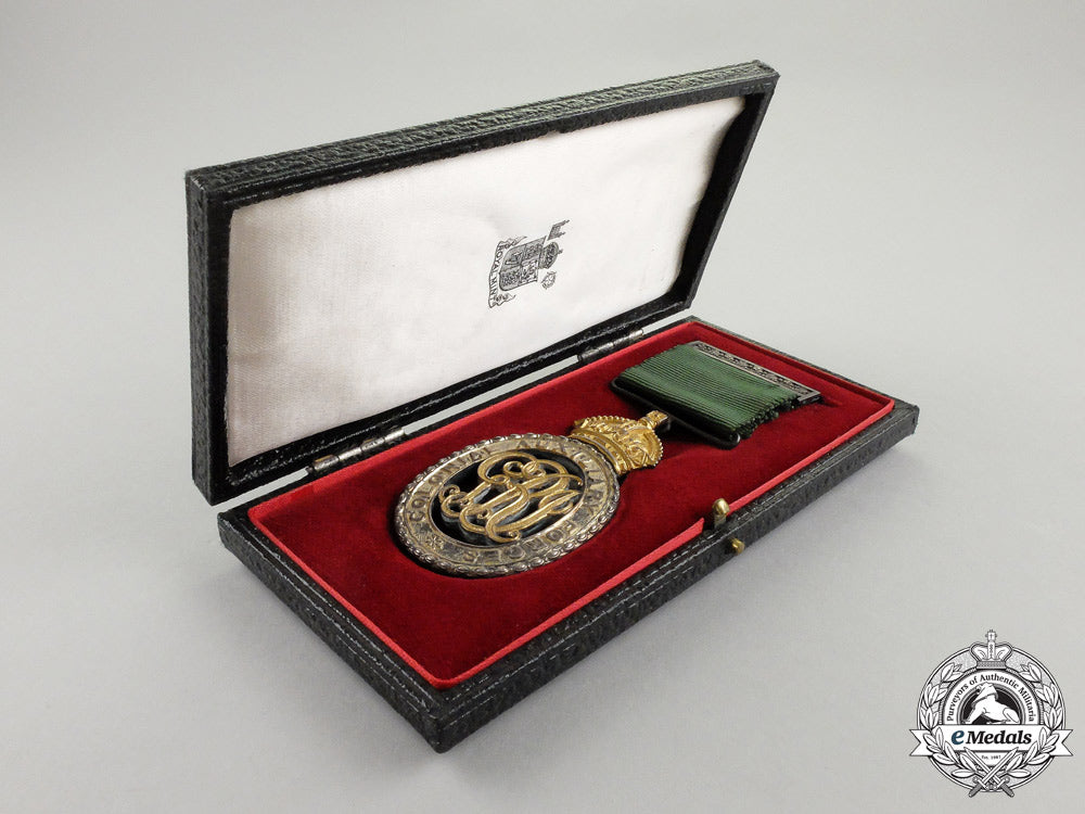 canada,_dominion._a_colonial_auxiliary_forces_officers'_decoration_to_major_mackay_j_851_1_1_2_1