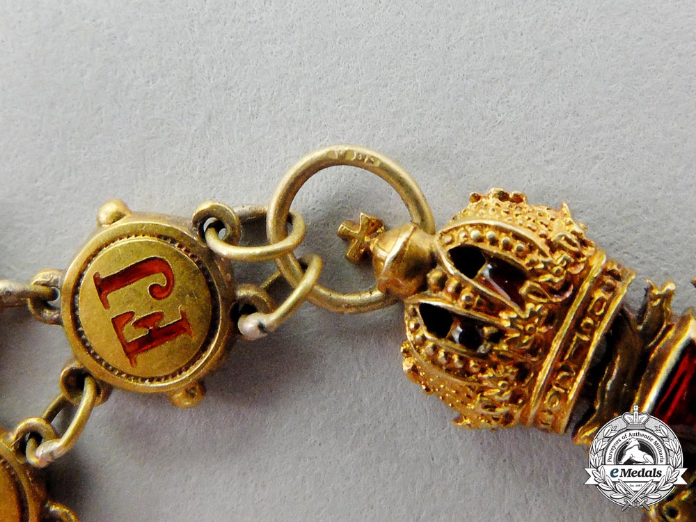 a_miniature_austrian_collar_of_the_order_of_franz_joseph_in_gold_by_vincent_mayer_sons_j_946_1_1