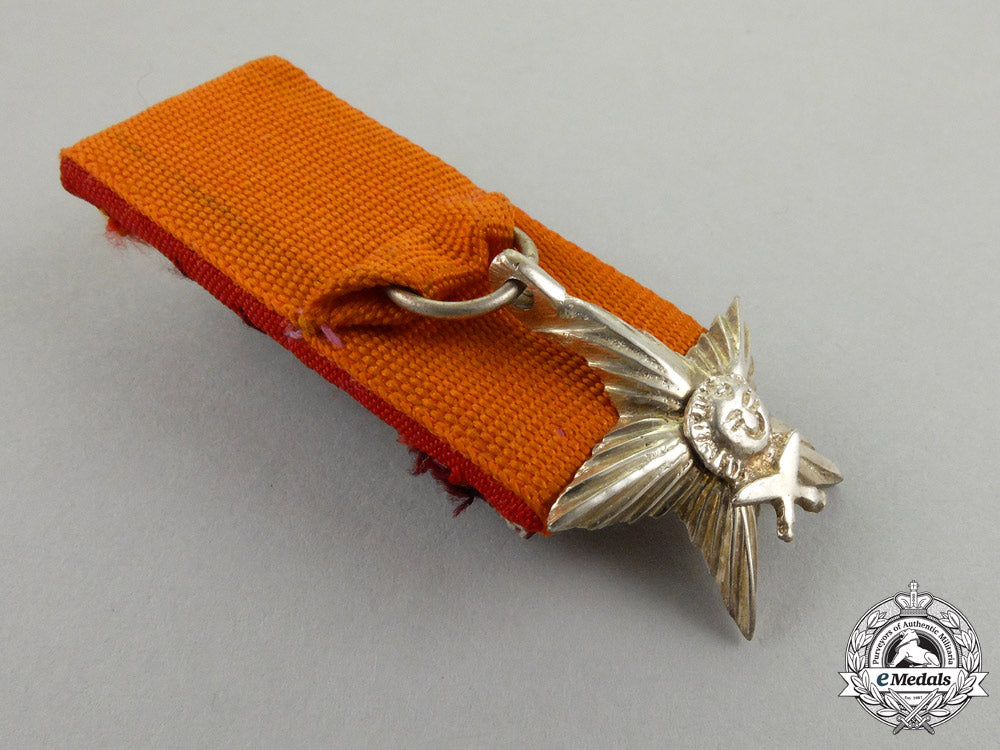 a_pair_of_miniature_nepalese_most_puissant_order_of_the_gurkha_right_hand_awards_j_958_1_1