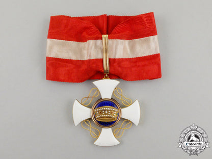 an_italian_order_of_the_crown:_commander's_cross_in_gold_j_978_1