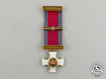 united_kingdom._a_miniature_british_distinguished_service_order_in_gold_j_988_1