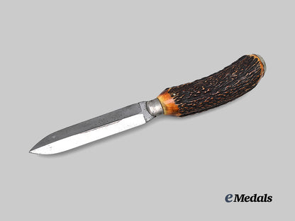 united_kingdom._a_lot_of_four_blades_with_escape_knife_e_medals__g_b8649_6