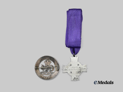 new_zealand._a_second_war_memorial_cross_to_pte._a._j._v._coventry,_k_i_a1941_e_medals__w8587_7
