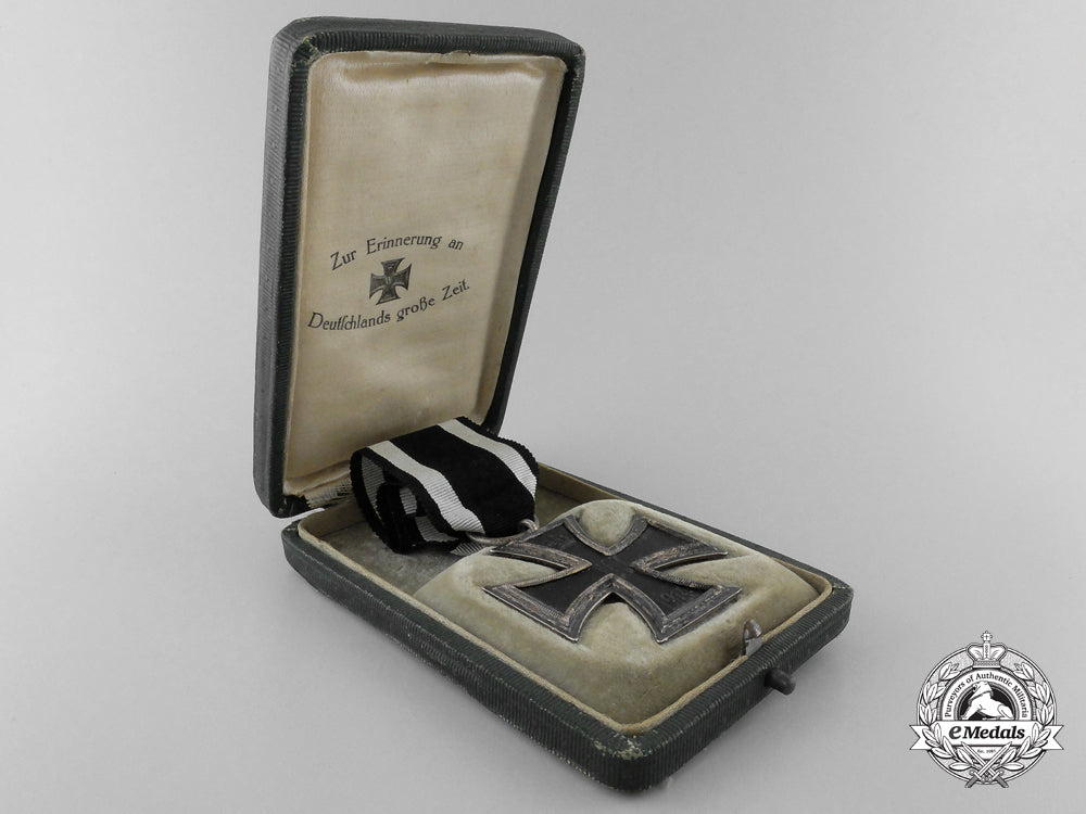 an_iron_cross19142_nd_class_with_case_by_carl_dillenius_k_003_1