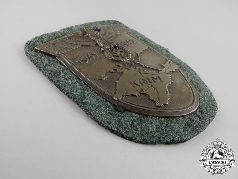 a_mint_wehrmacht_heer(_army)_issue_krim_campaign_shield_k_022_1