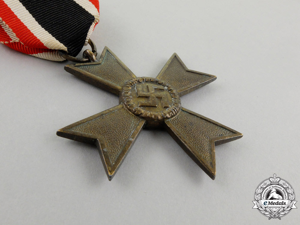 a_second_war_grouping_of_a_war_merit_cross_second_class&_a_war_merit_medal_k_093_1