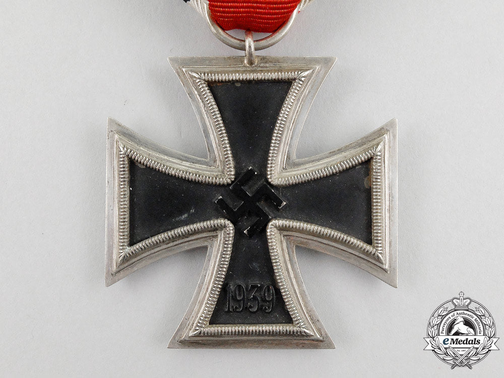 an_iron_cross1939_second_class_with_boutonniere_k_121_1