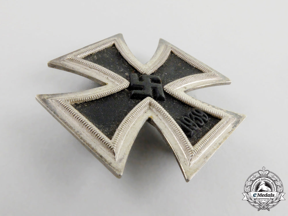 an_iron_cross1939_first_class_by_paul_meybauer_of_berlin_k_178_1