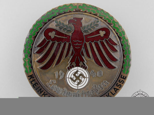 a_gau_champion_badge_in_gold_with_oakleaves_on_volks_target_k_219