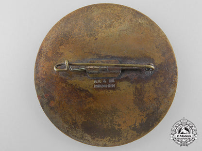 a_gau_champion_badge_in_gold_with_oakleaves_on_volks_target_k_220