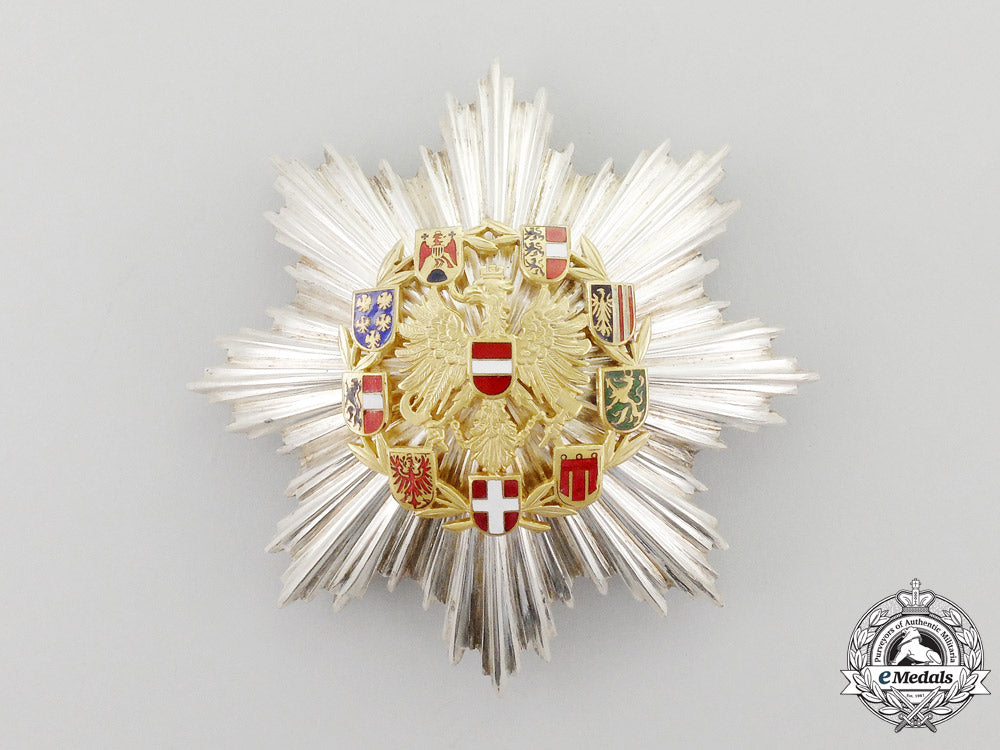 a_first_class_grand_cross_breast_star_for_merit_of_the_republic_of_austria;_type_ii1952_k_261_1