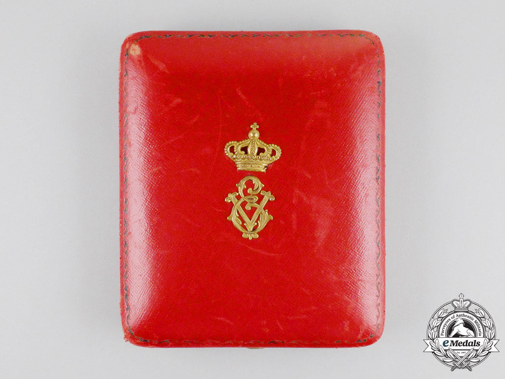 an_order_of_the_crown_of_italy_in_gold;_knight_with_miniature_k_286_2