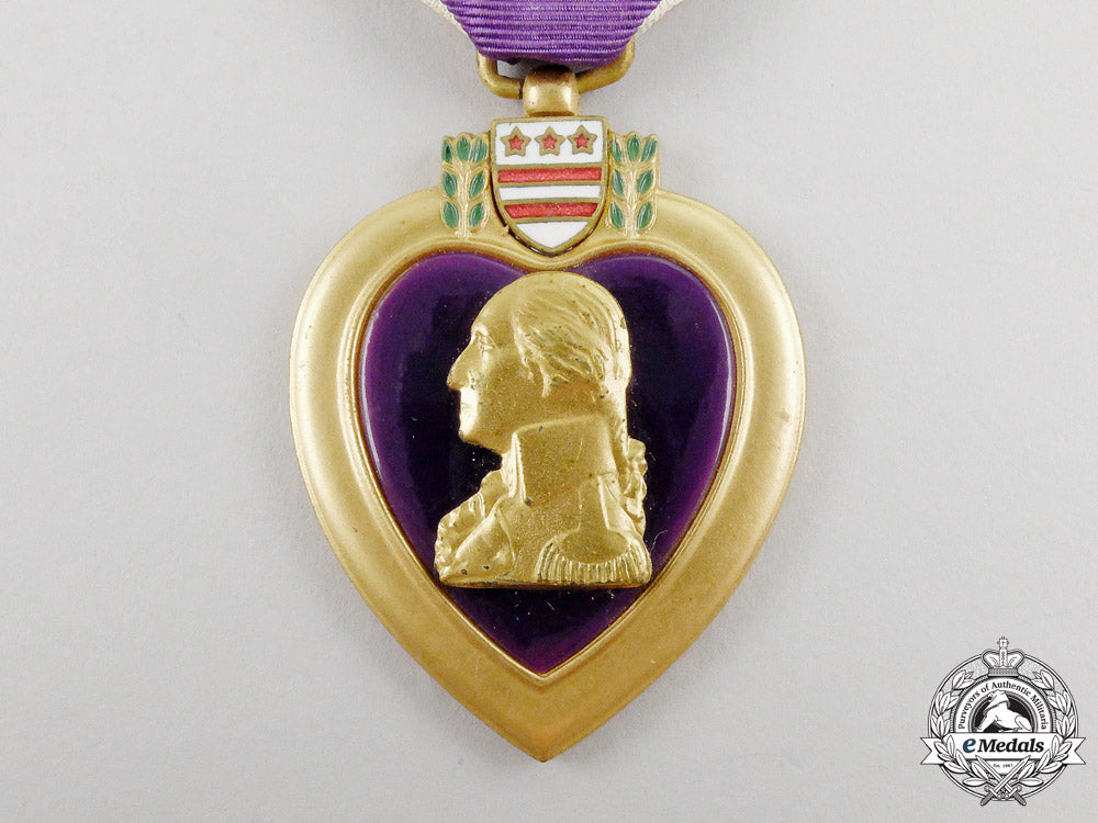 an_american_type_iii(1943-1945)_purple_heart_with_boutonniere_in_its_case_of_issue_k_298_3