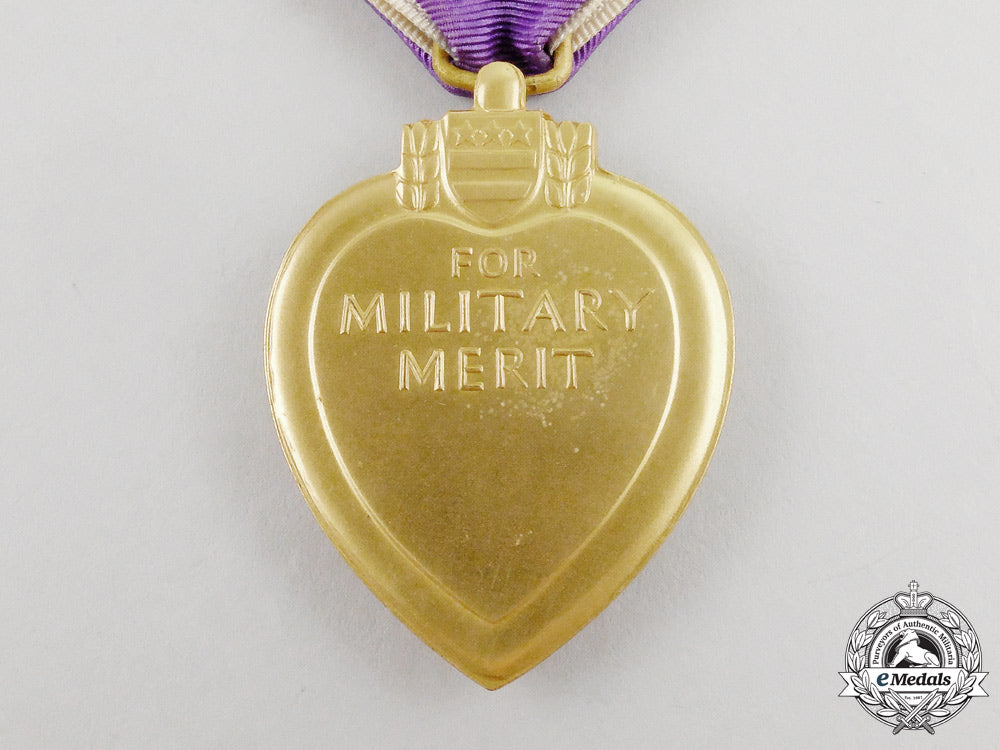 an_american_type_iii(1943-1945)_purple_heart_with_boutonniere_in_its_case_of_issue_k_299_3