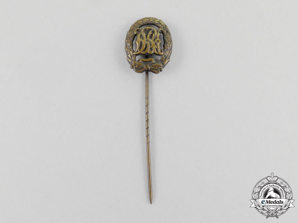 a_silver_grade_drl_sports_badge_with_miniature_stickpin;1957_version_k_330_2