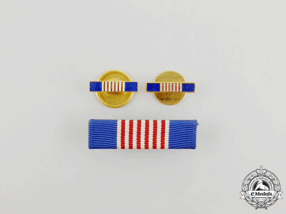 a_second_war_american_soldier's_medal_with_case_k_429_2