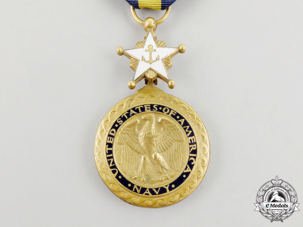 a_second_war_american_navy_distinguished_service_medal_with_case_k_469_1