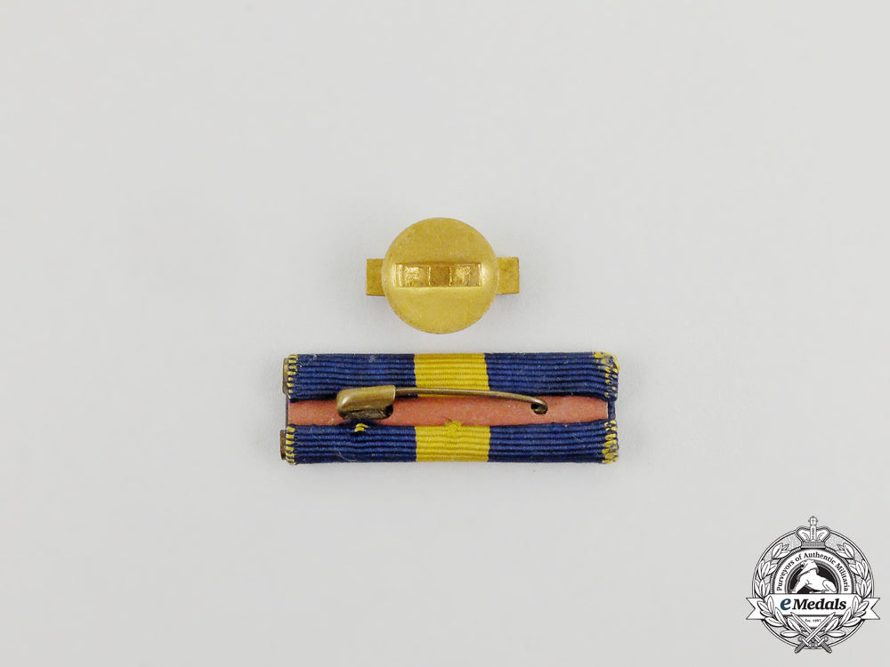 a_second_war_american_navy_distinguished_service_medal_with_case_k_475_1