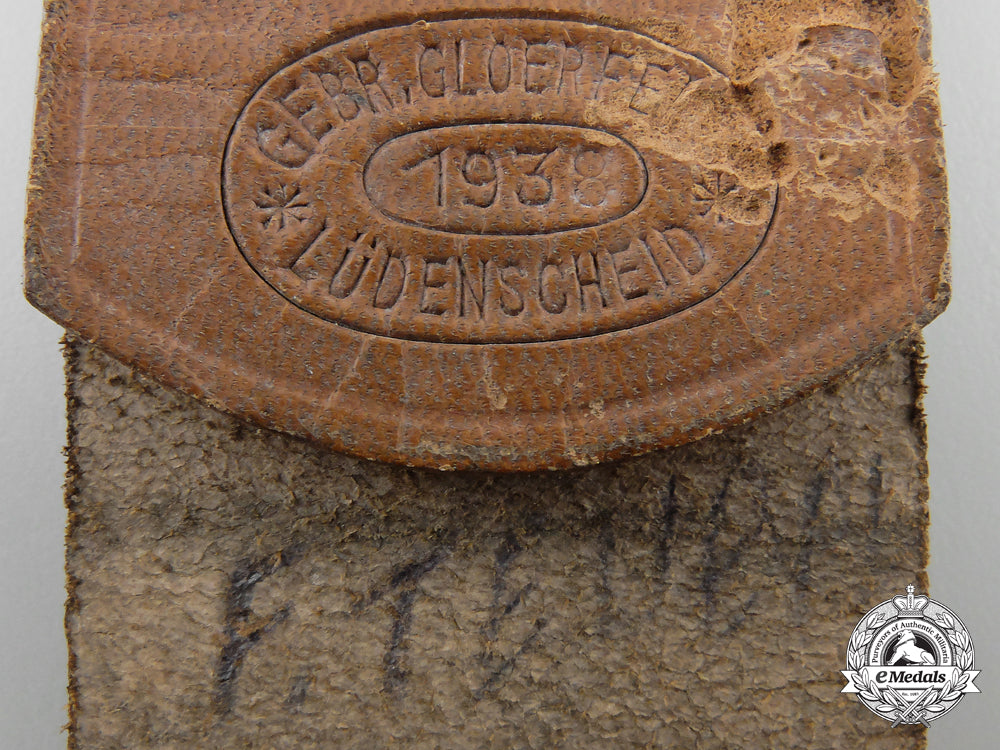 an_army_enlisted_man's_belt_buckle_by_gebr._gloerfeld_lüdenscheid_k_562