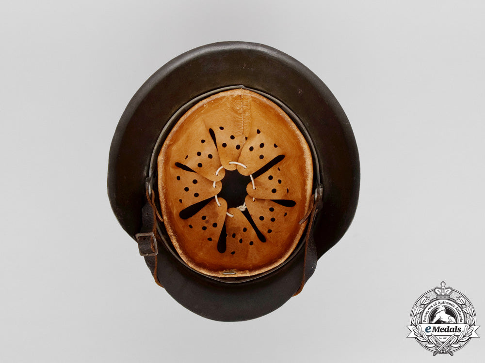 a_single_decal_m42_kriegsmarine_helmet_by_emaillierwerk_ag_of_fulda_k_580_1